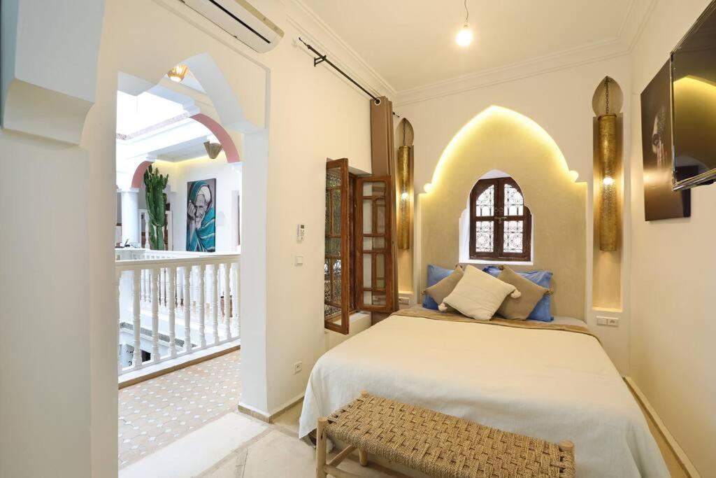 Riad El Khir En Centre Ville Rooftop Et Bassin Marrakesz Zewnętrze zdjęcie