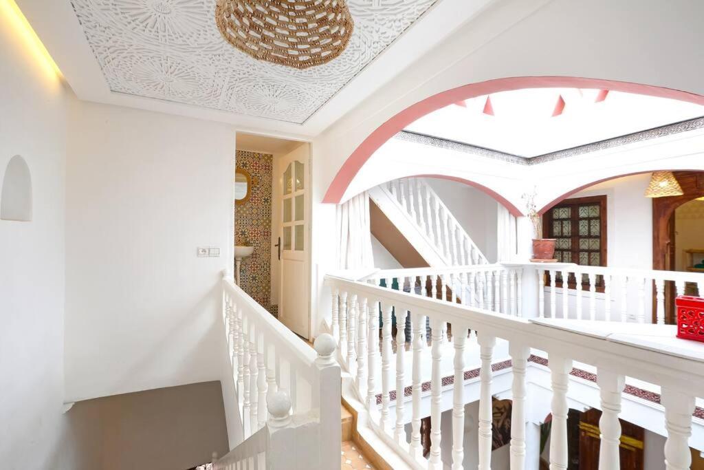 Riad El Khir En Centre Ville Rooftop Et Bassin Marrakesz Zewnętrze zdjęcie