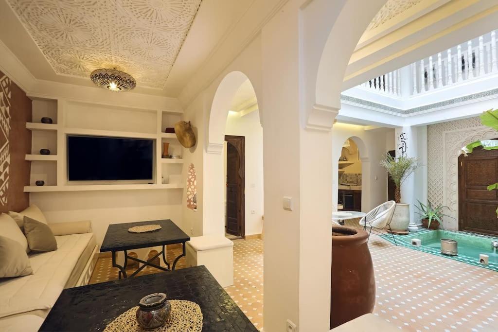 Riad El Khir En Centre Ville Rooftop Et Bassin Marrakesz Zewnętrze zdjęcie